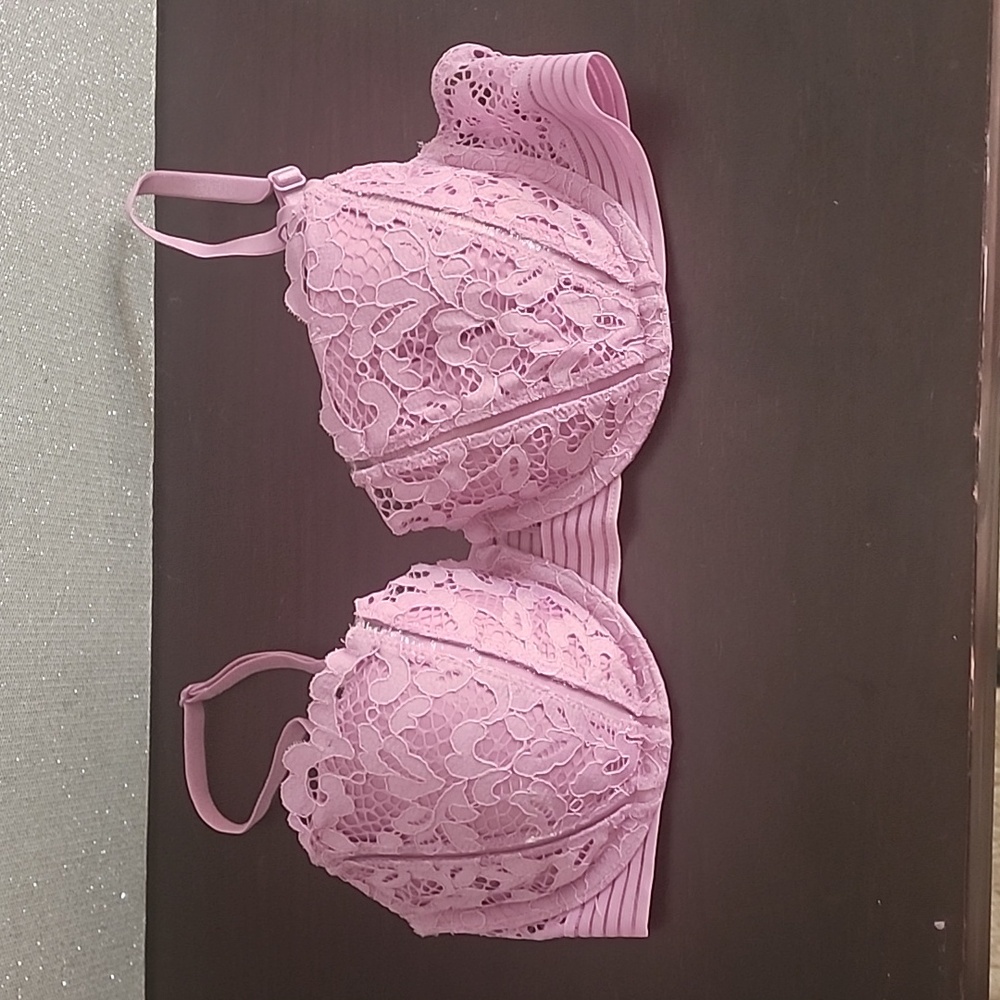 Victoria's Secret 32C bra Very Sexy Uplift Balconet